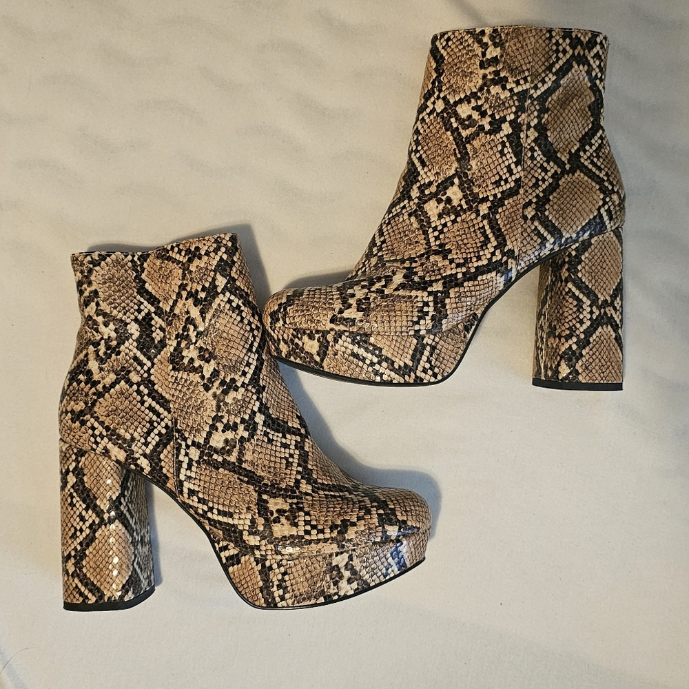Steve Madden, snakeskin booties, size 7.5